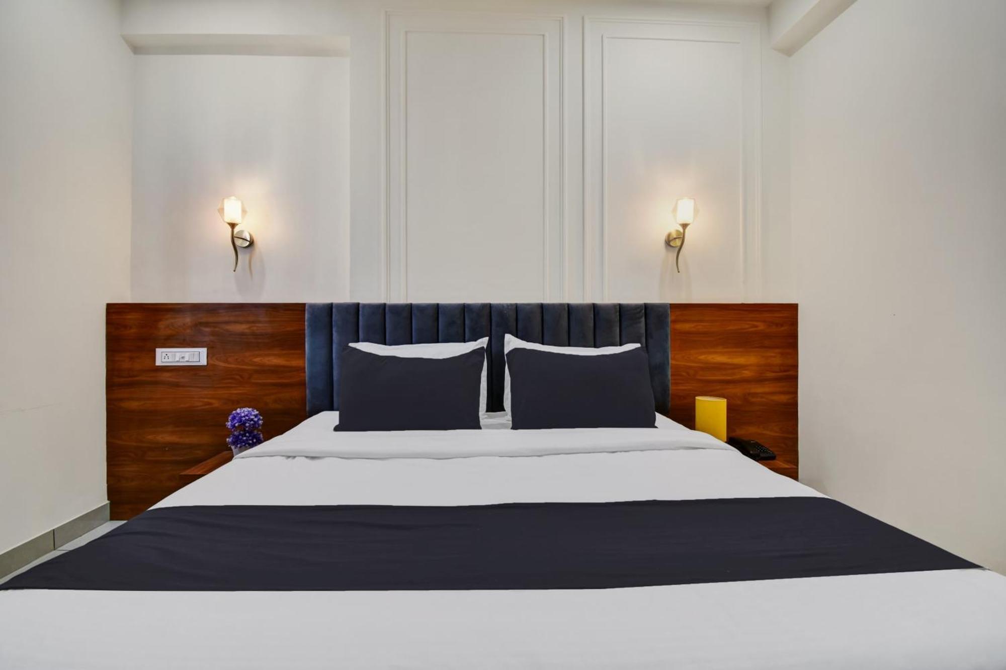 Hotel M.S Jaipur Bagian luar foto